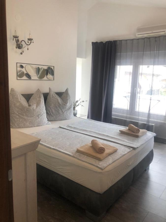 Grey Pearl With Free Ev Ch-Station Apartment Valbandon Exterior foto